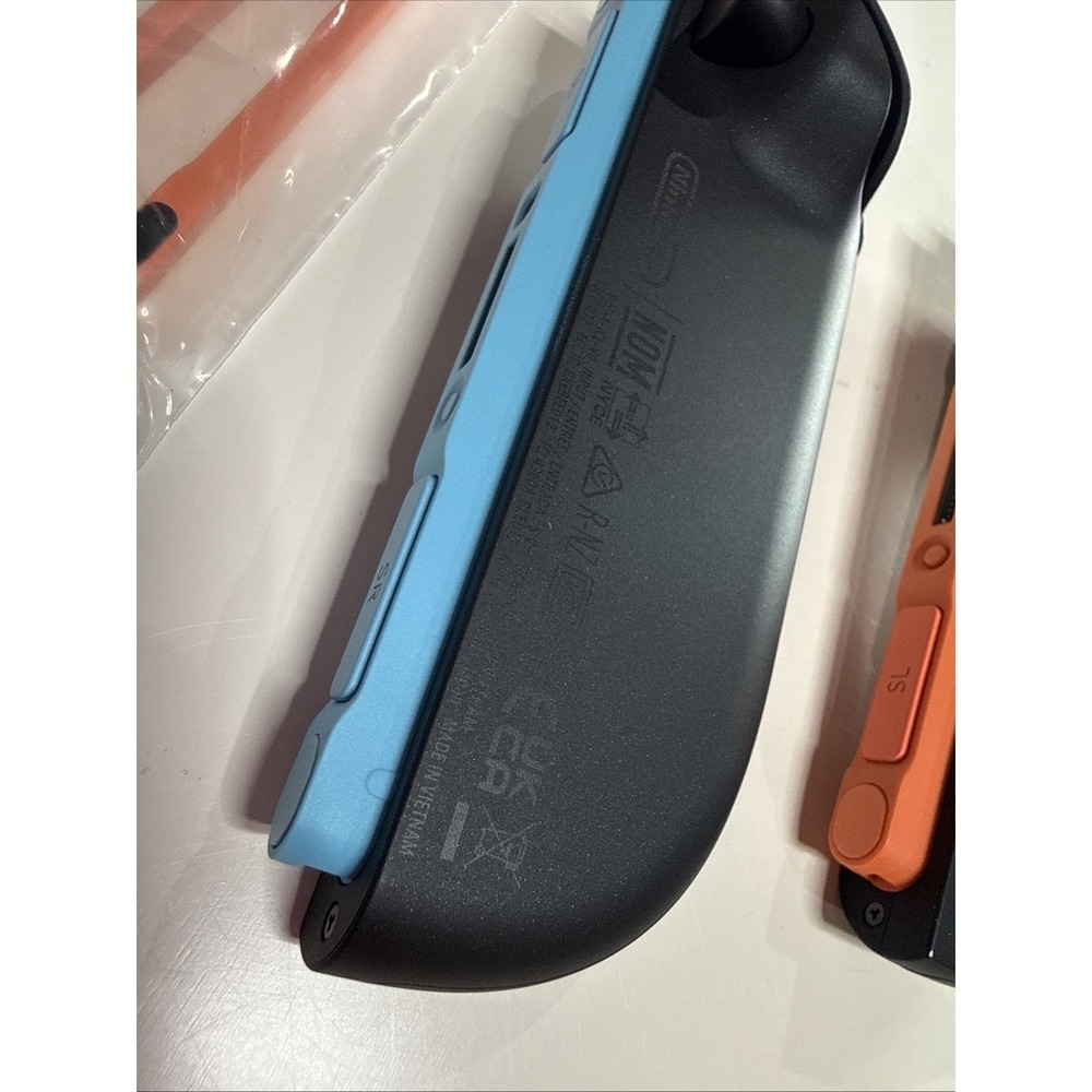 Nintendo Switch 2 Joy-Con 2 (L)/(R) Light Blue/Light Red Used With Slight Wear - Picture 9 of 11